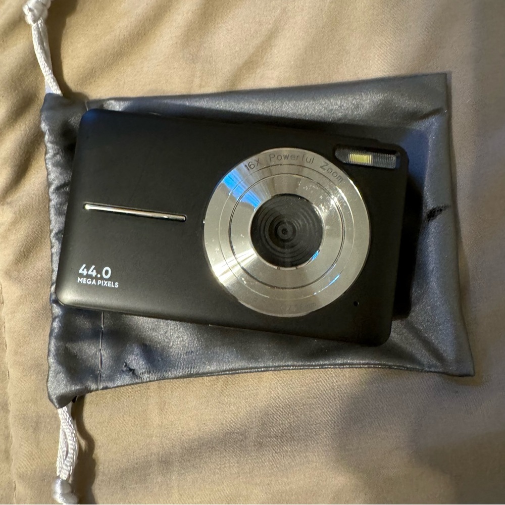 Digital camera